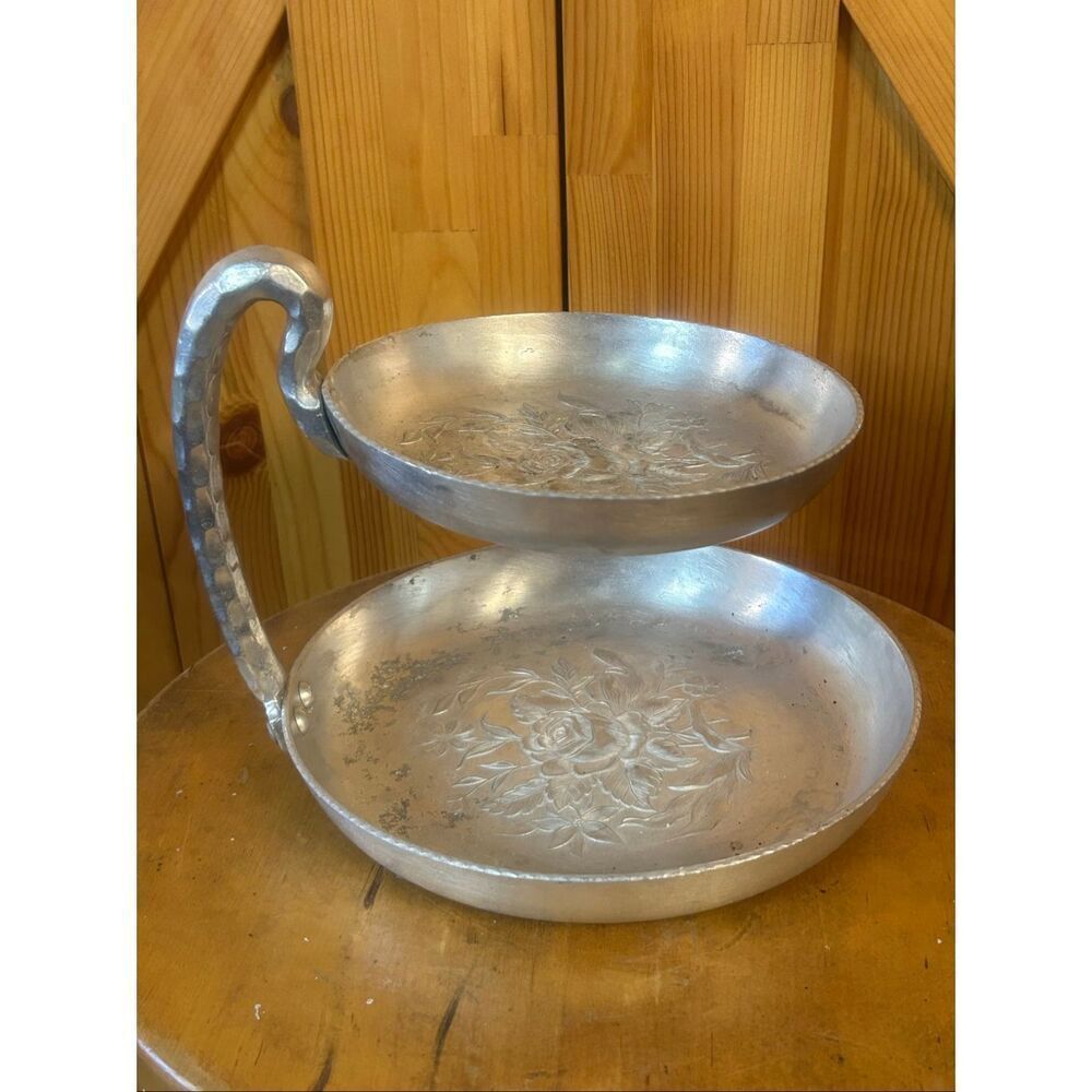 EVERLAST FORGED ALUMINUM 2 TIER TRAY Floral Vintage Server (5585)